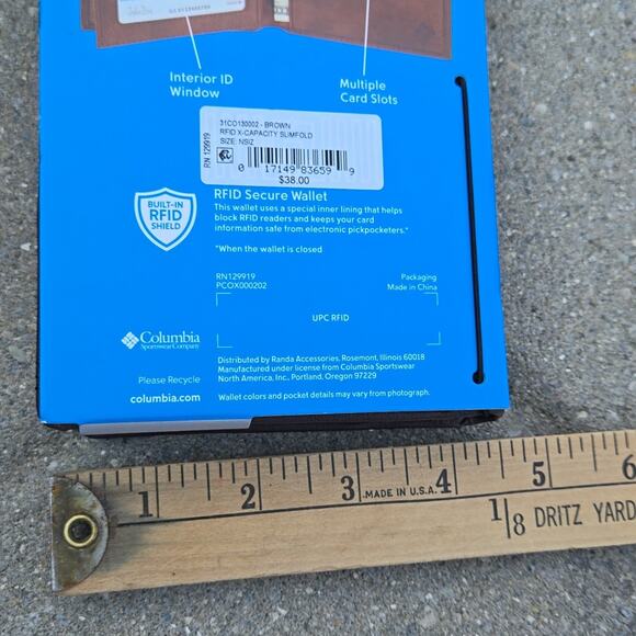 Columbia extra capacity bifold brown wallet - Picture 6 of 6